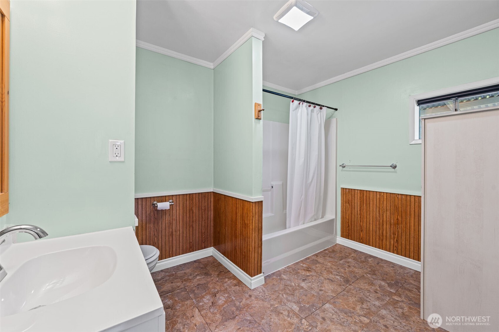 706 3rd Street SW