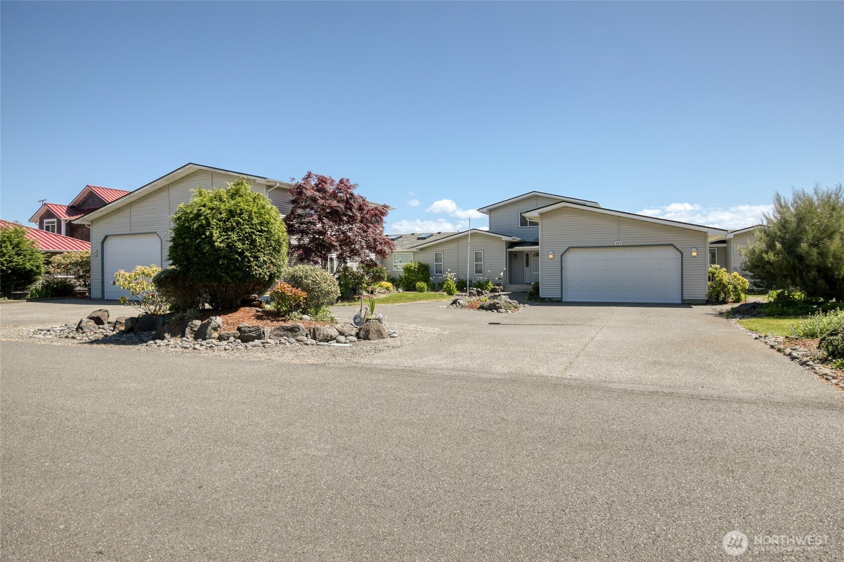 544 Chinook Avenue SE