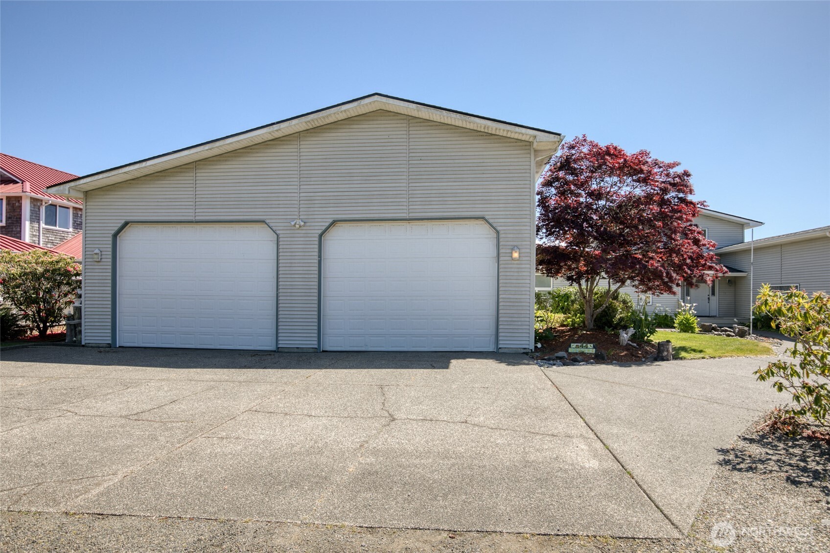 544 Chinook Avenue SE