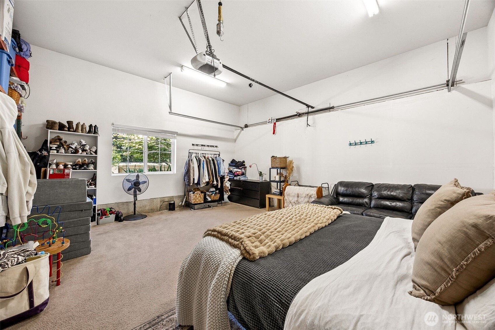 1708 210th Avenue E