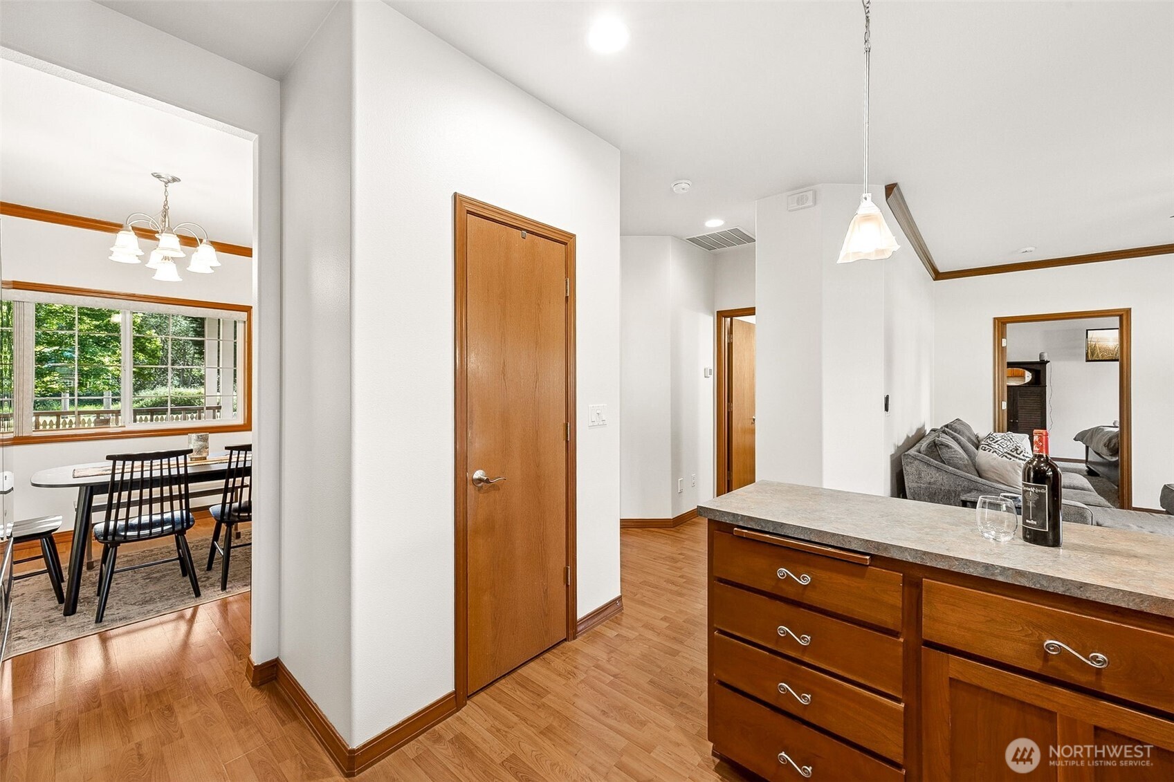 1708 210th Avenue E