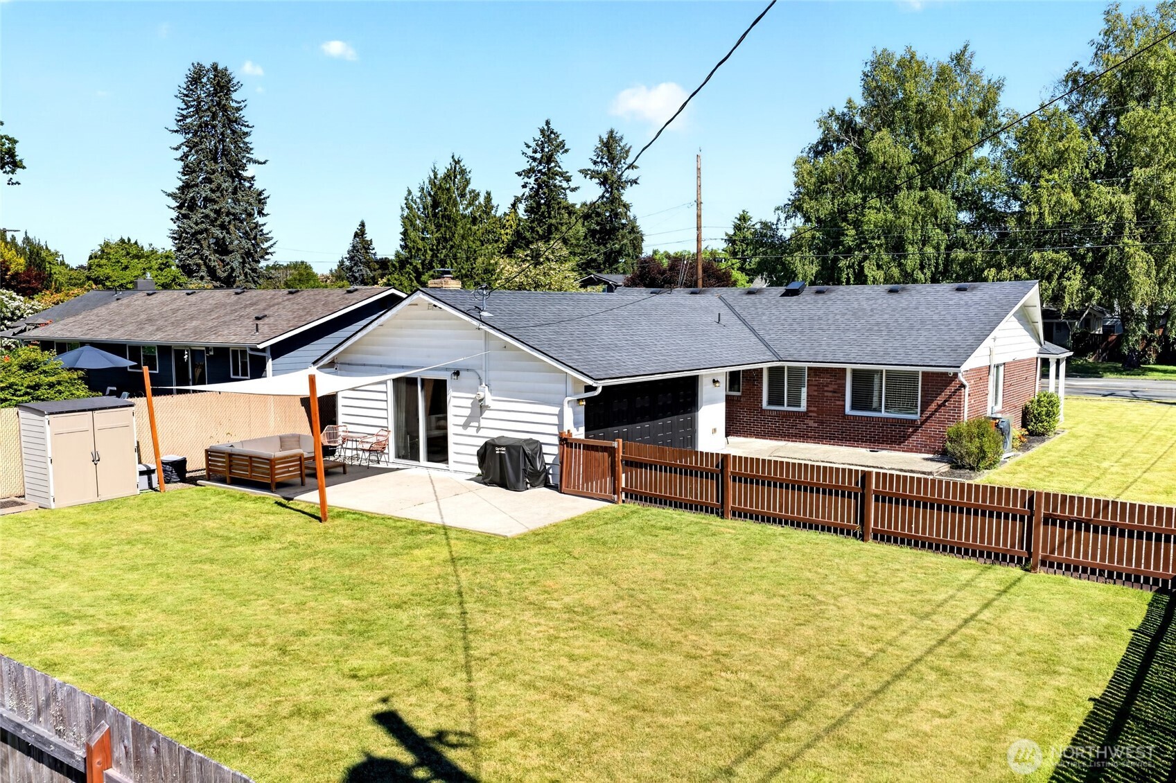1604 W Pioneer Avenue