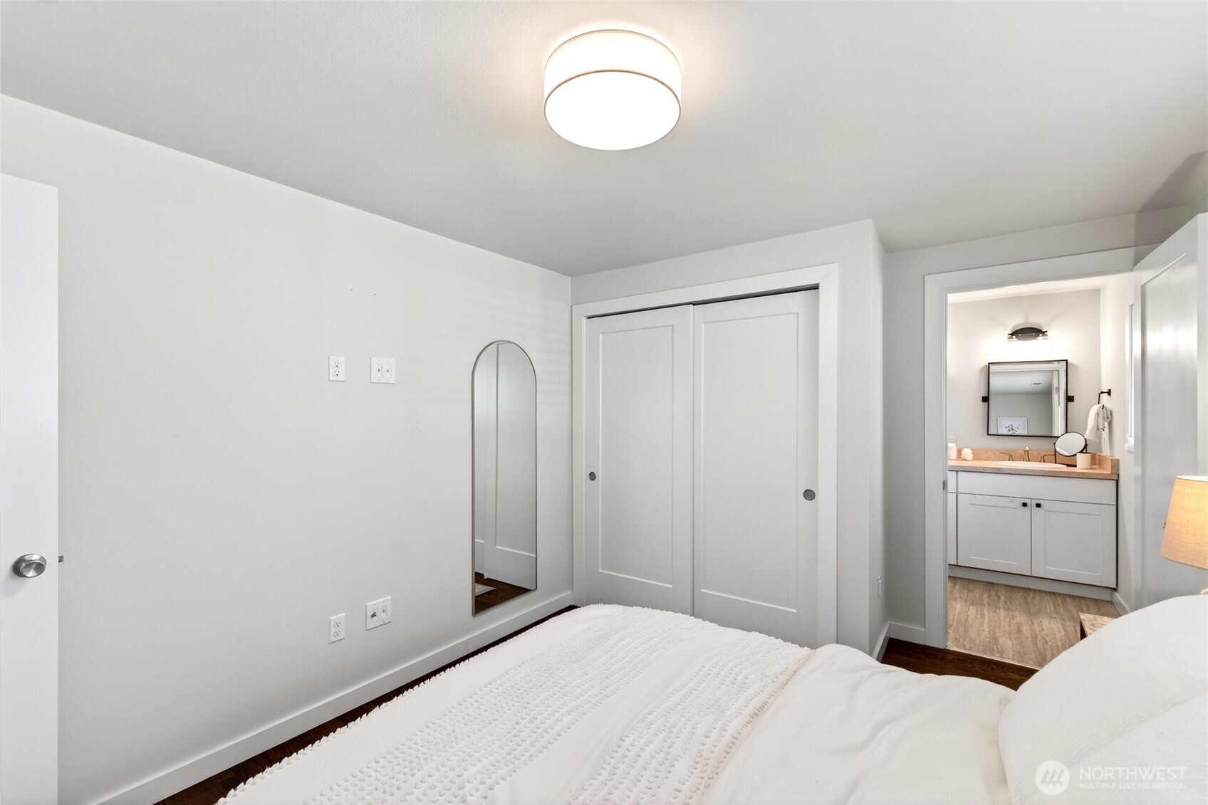 1604 W Pioneer Avenue