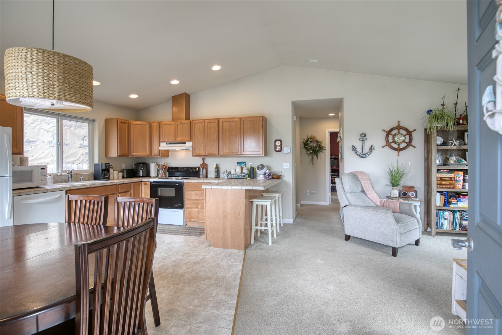414 Salina Cruz Avenue SW