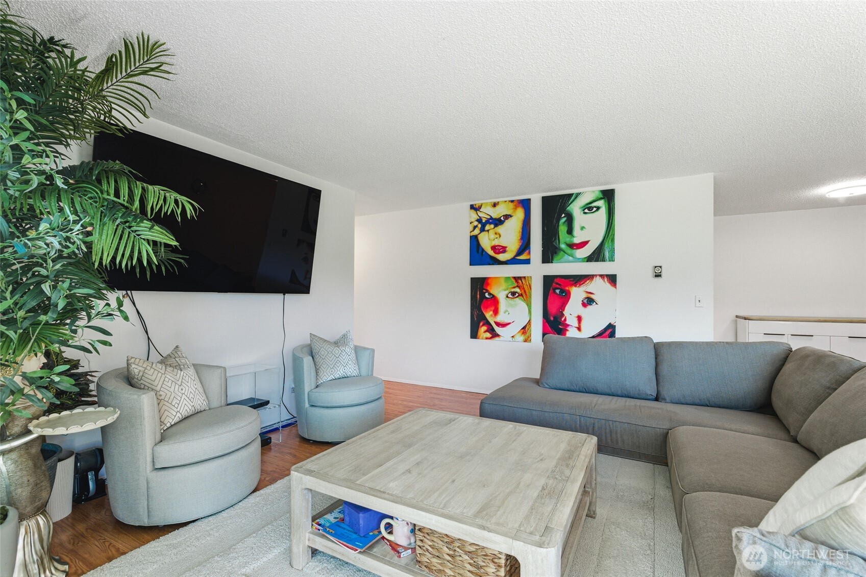 2500 Canterbury Lane E Unit: 204