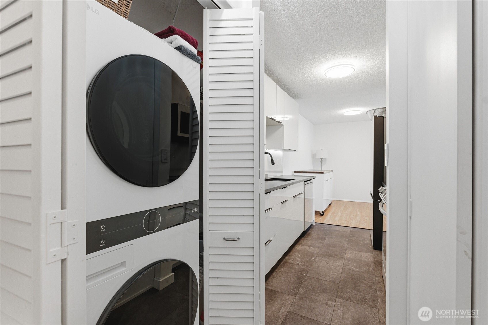 2500 Canterbury Lane E Unit: 204