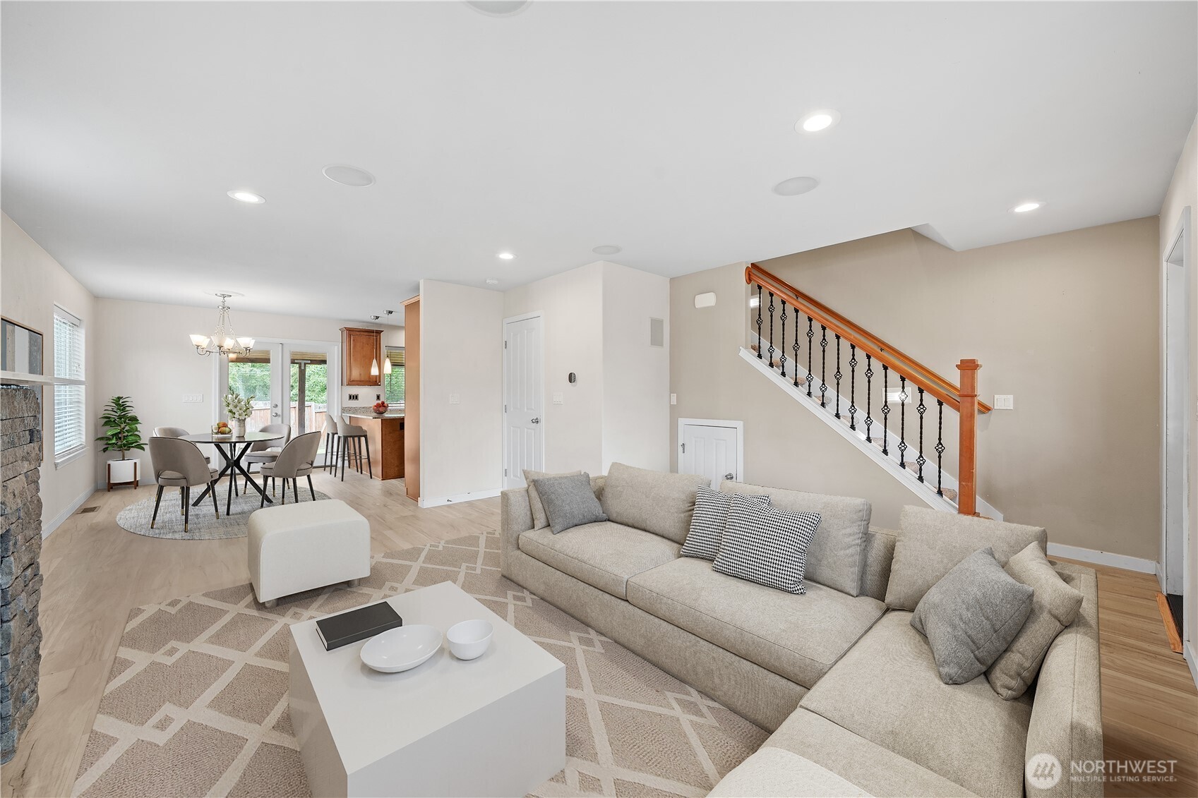 411 Rudnick Court NW