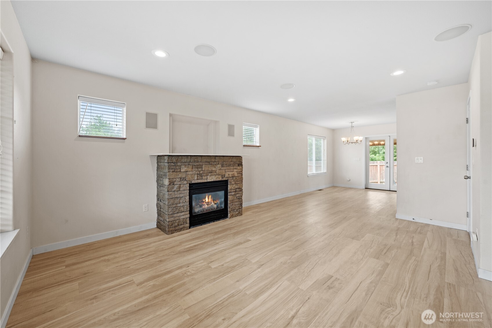 411 Rudnick Court NW