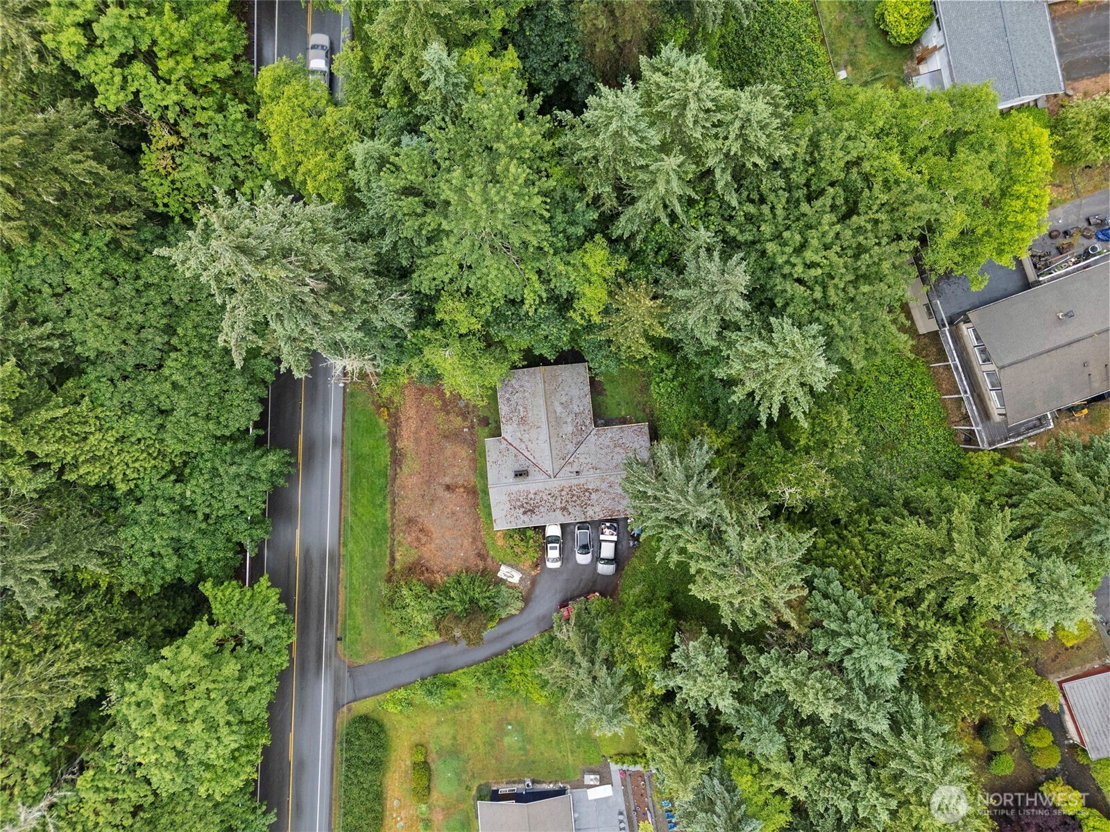 1422 Colchester Dr SE