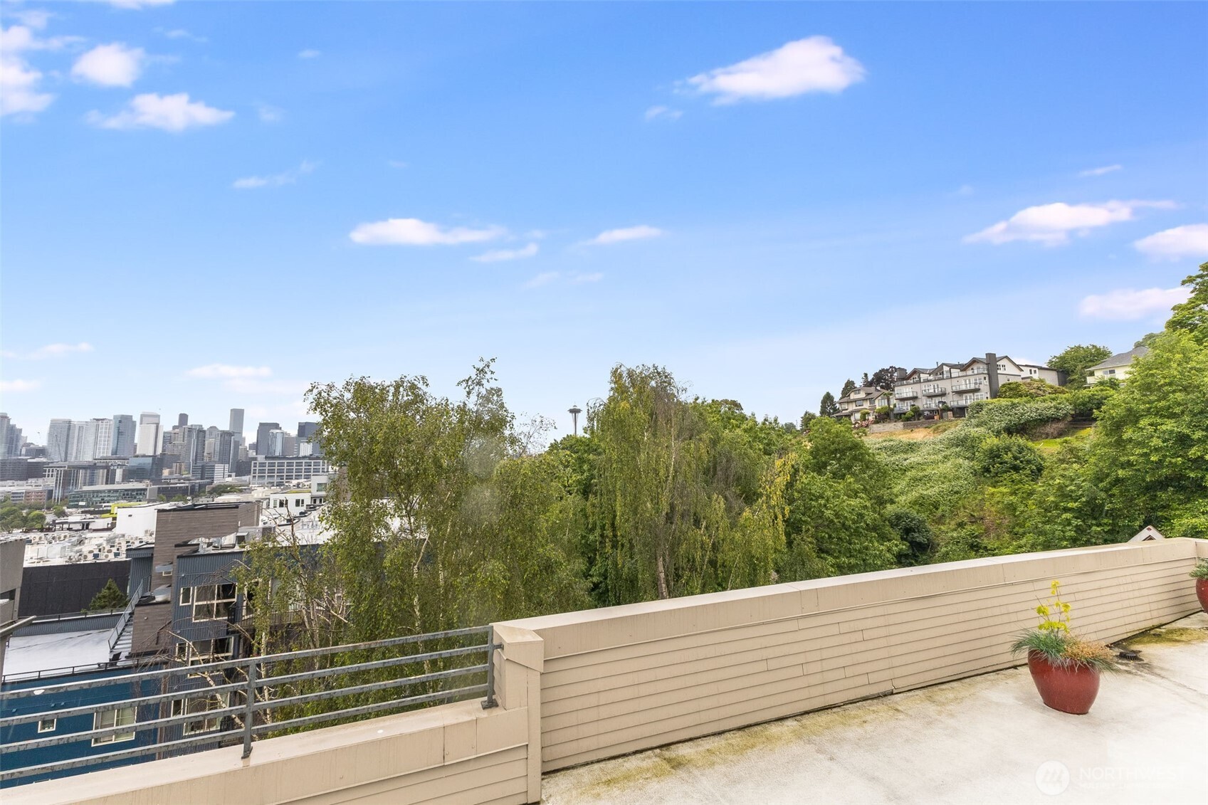 1504 Aurora Avenue N Unit: 110