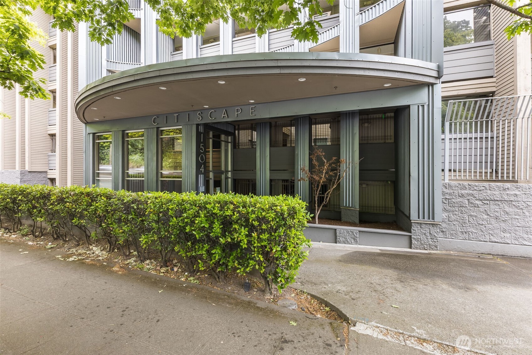1504 Aurora Avenue N Unit: 110