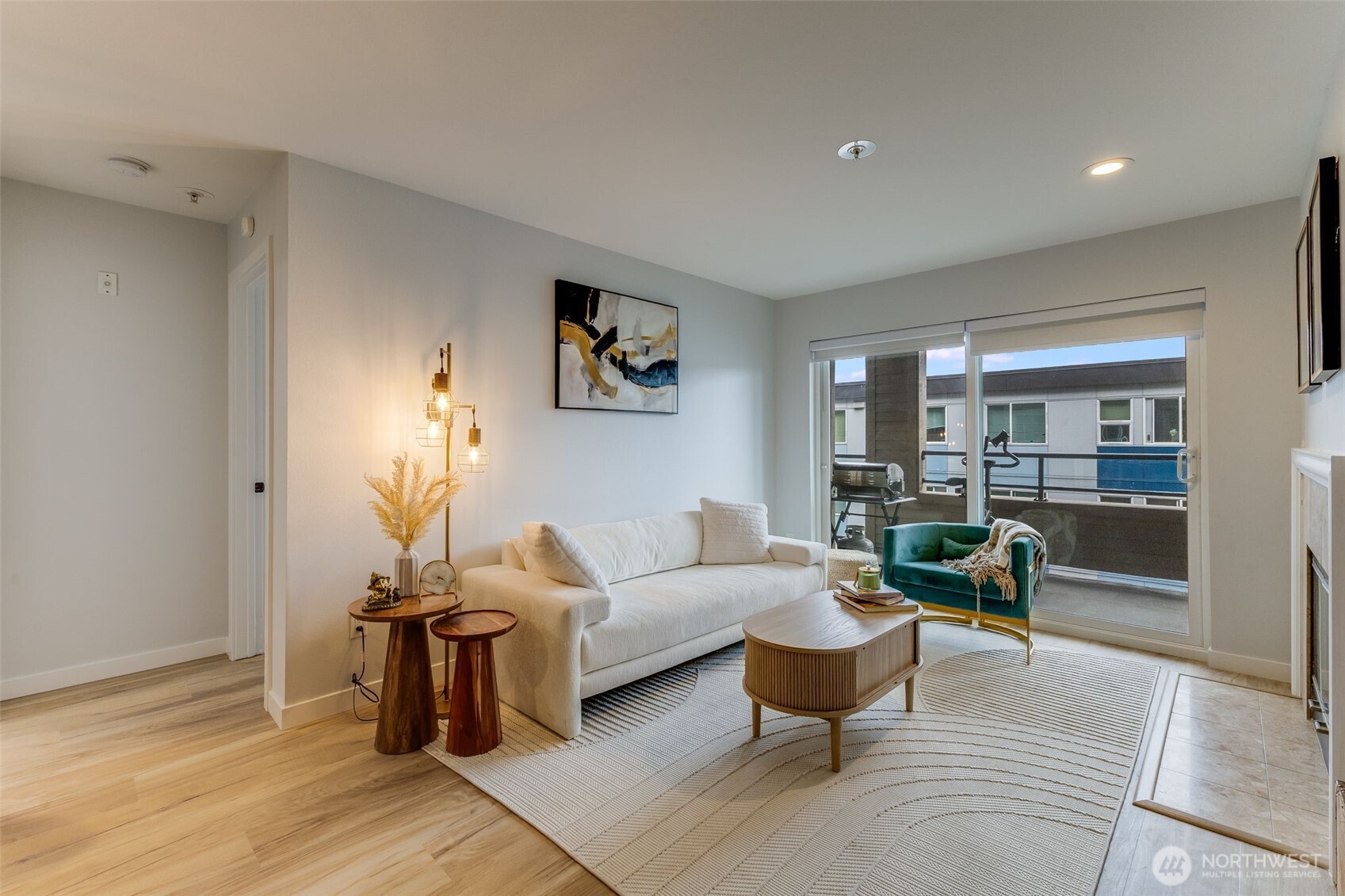 1504 Aurora Avenue N Unit: 110