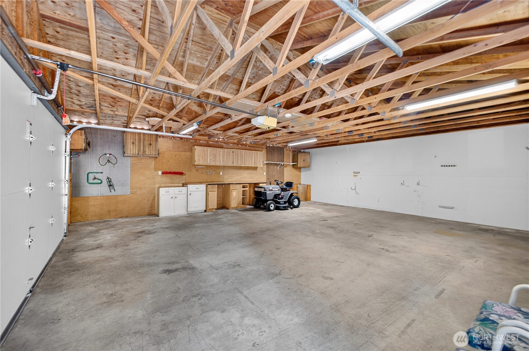 5237 Pattison Lake Lane SE