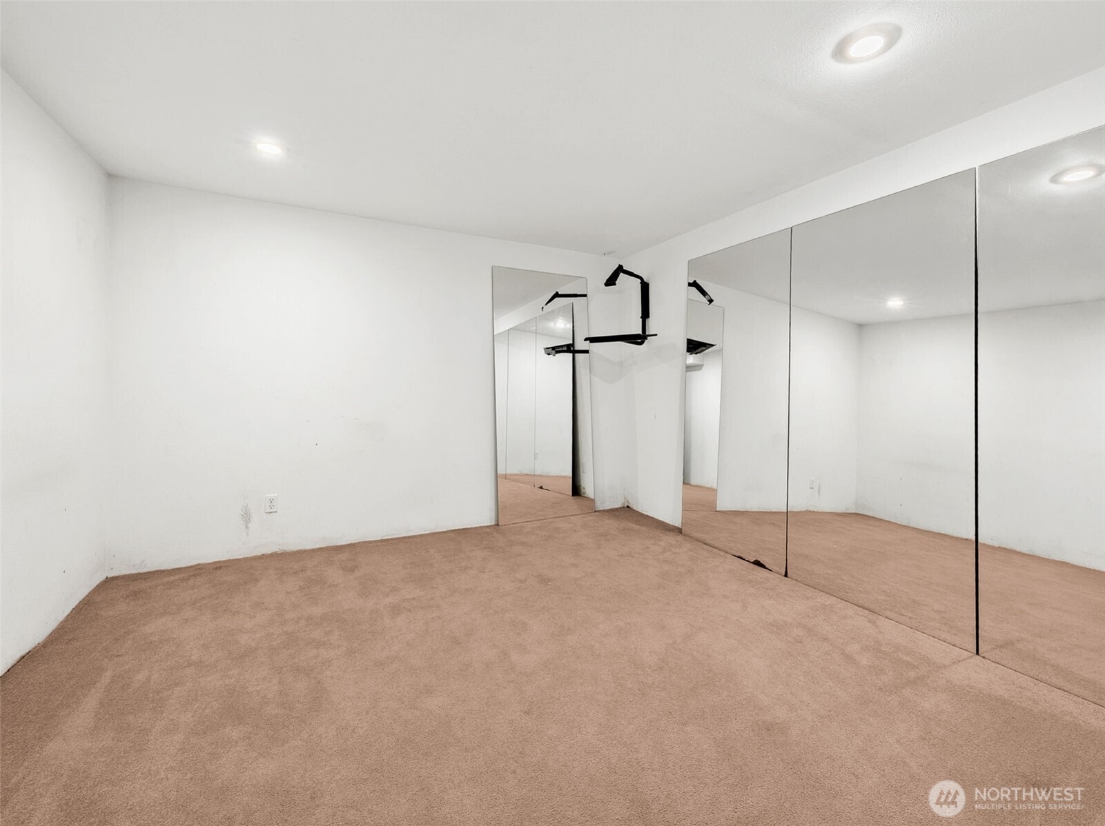 10410 260th Street E