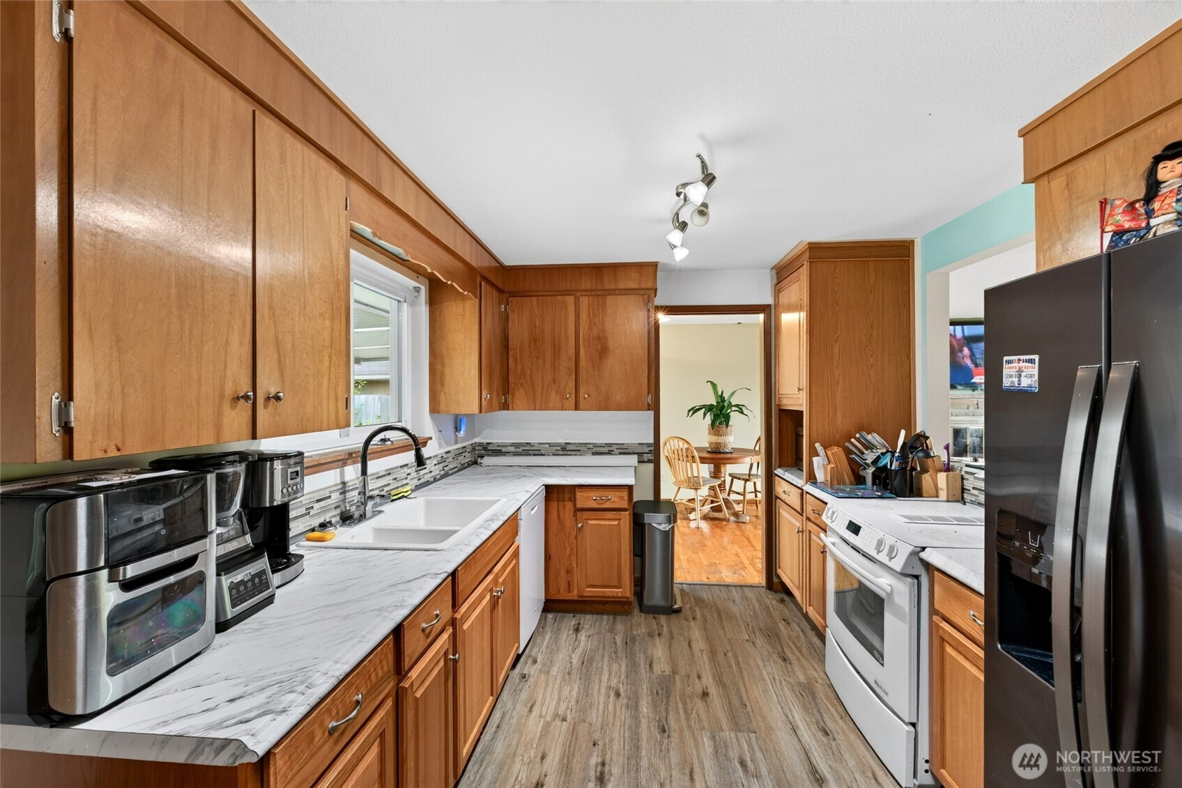1420 N Woodlawn