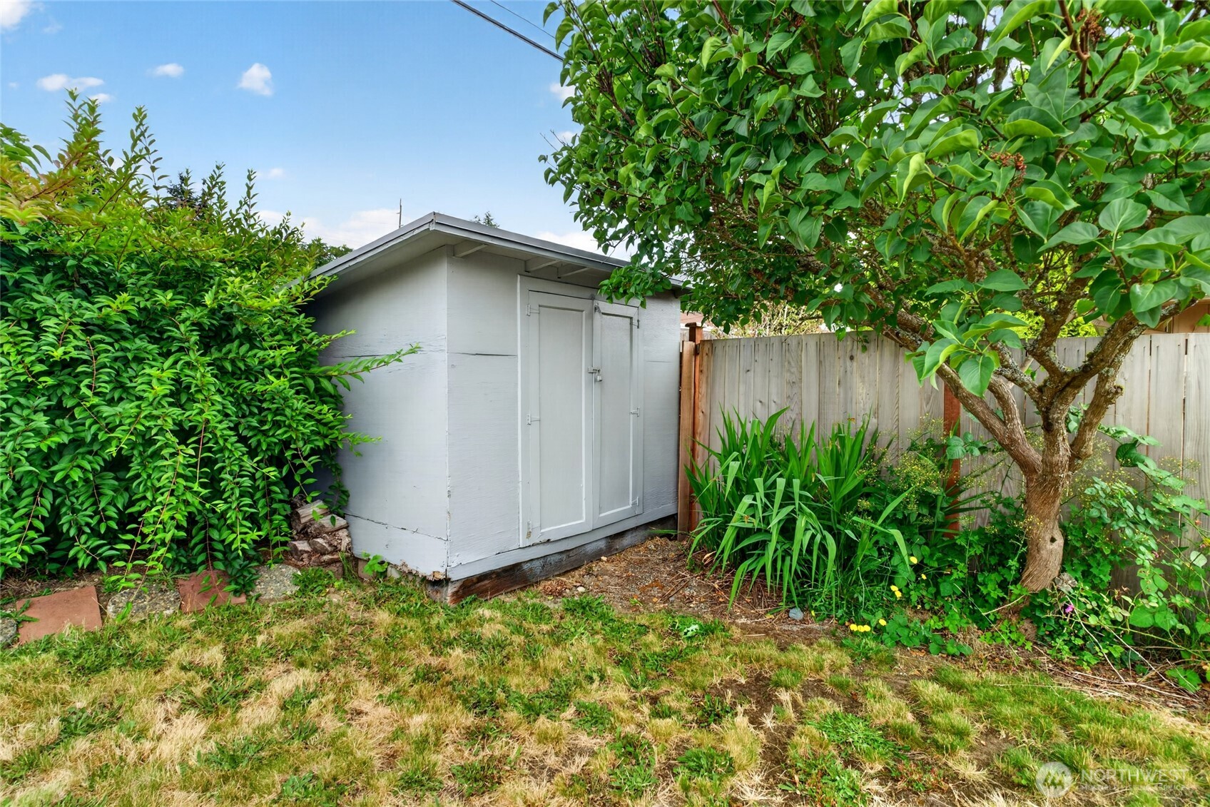 1420 N Woodlawn