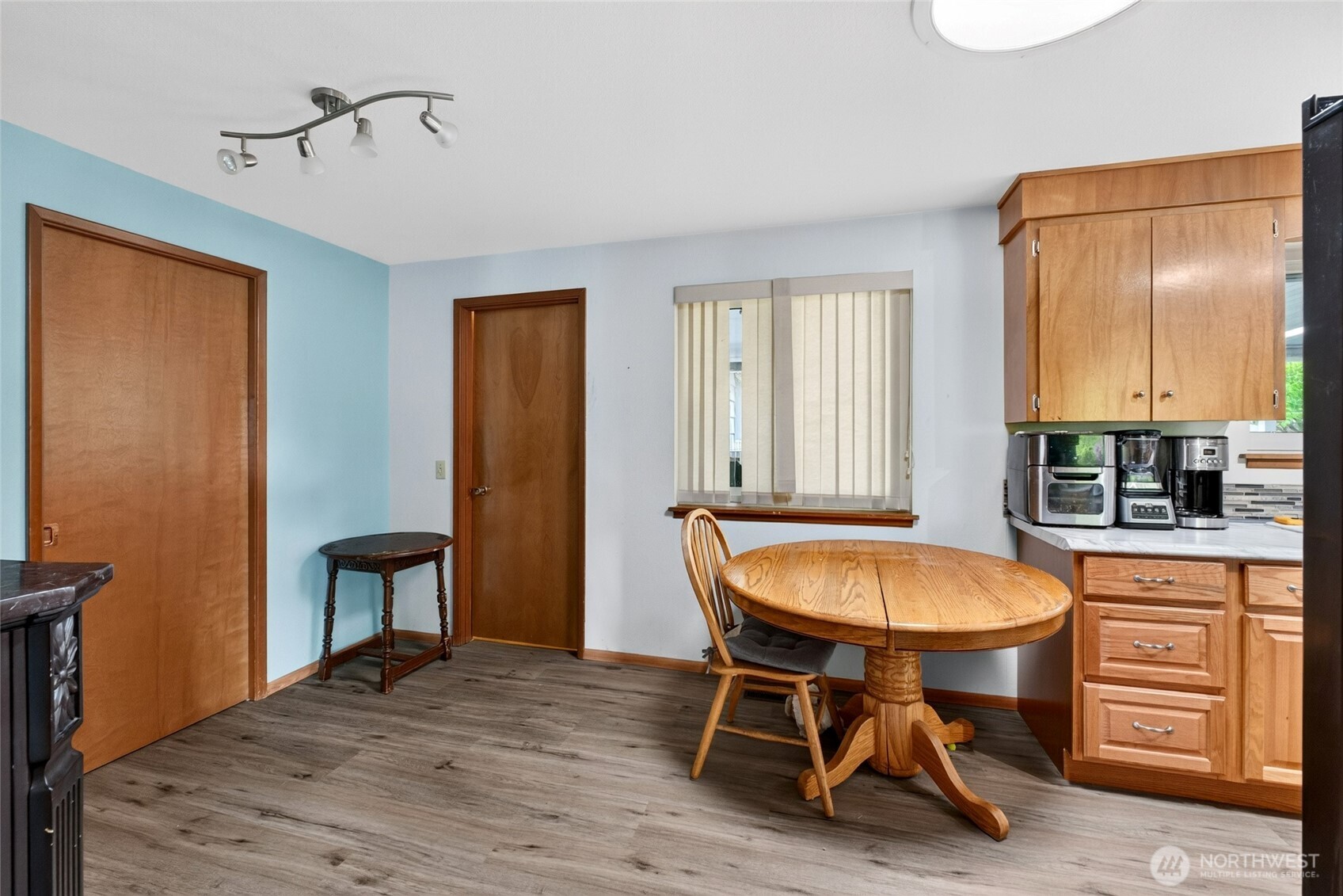 1420 N Woodlawn