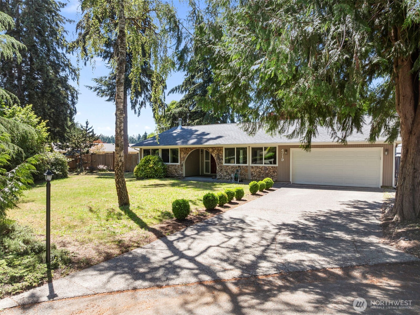 4719 Ridgemont Court SE