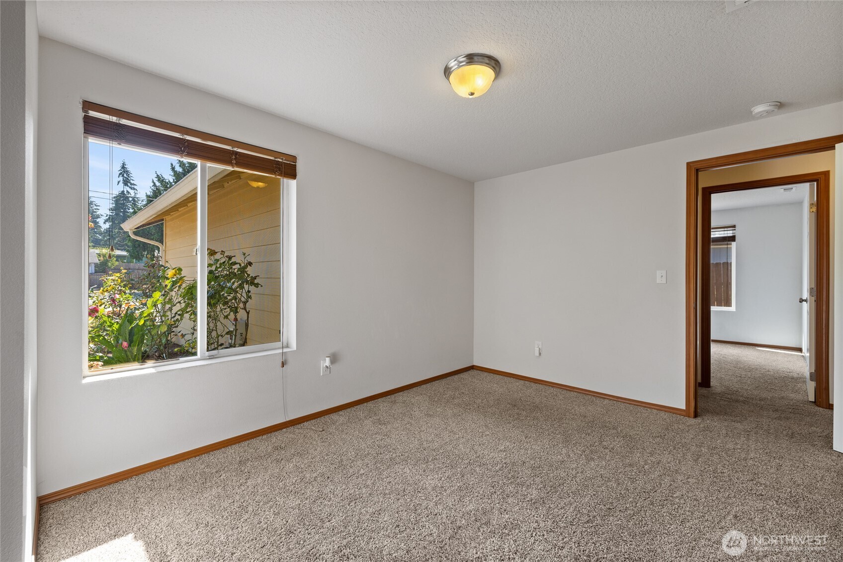 15914 85th Avenue E