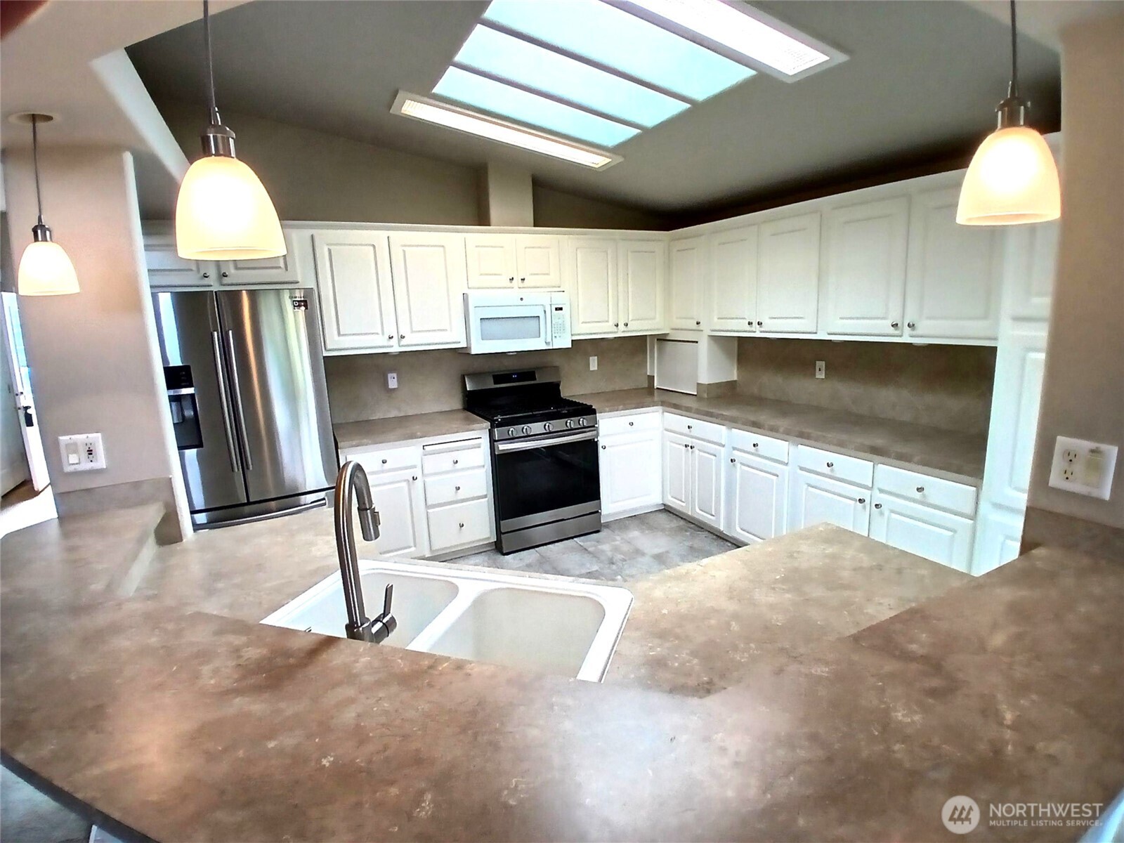 9024 60th Avenue E Unit: 104