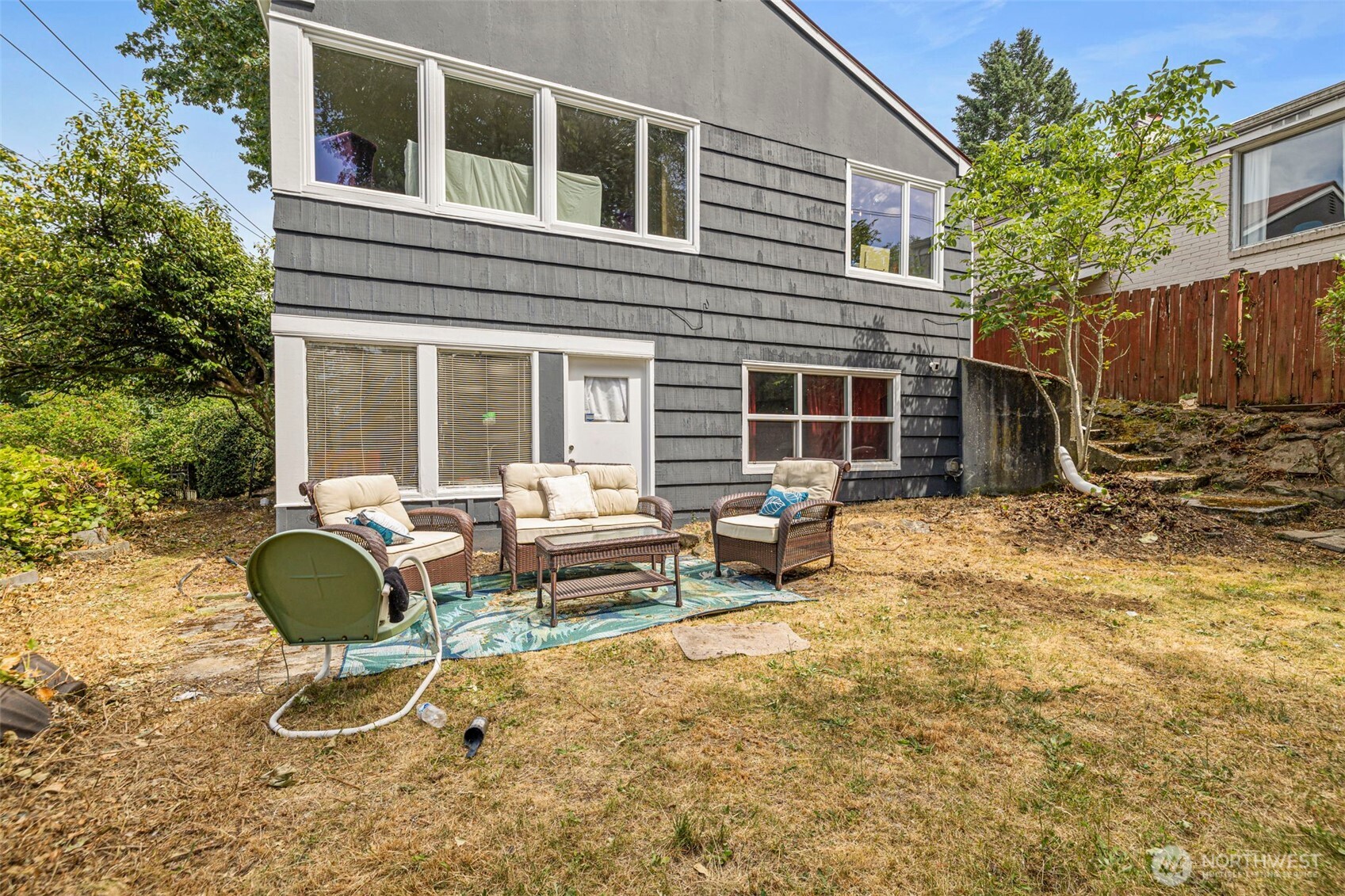 9628 5th Ave NE