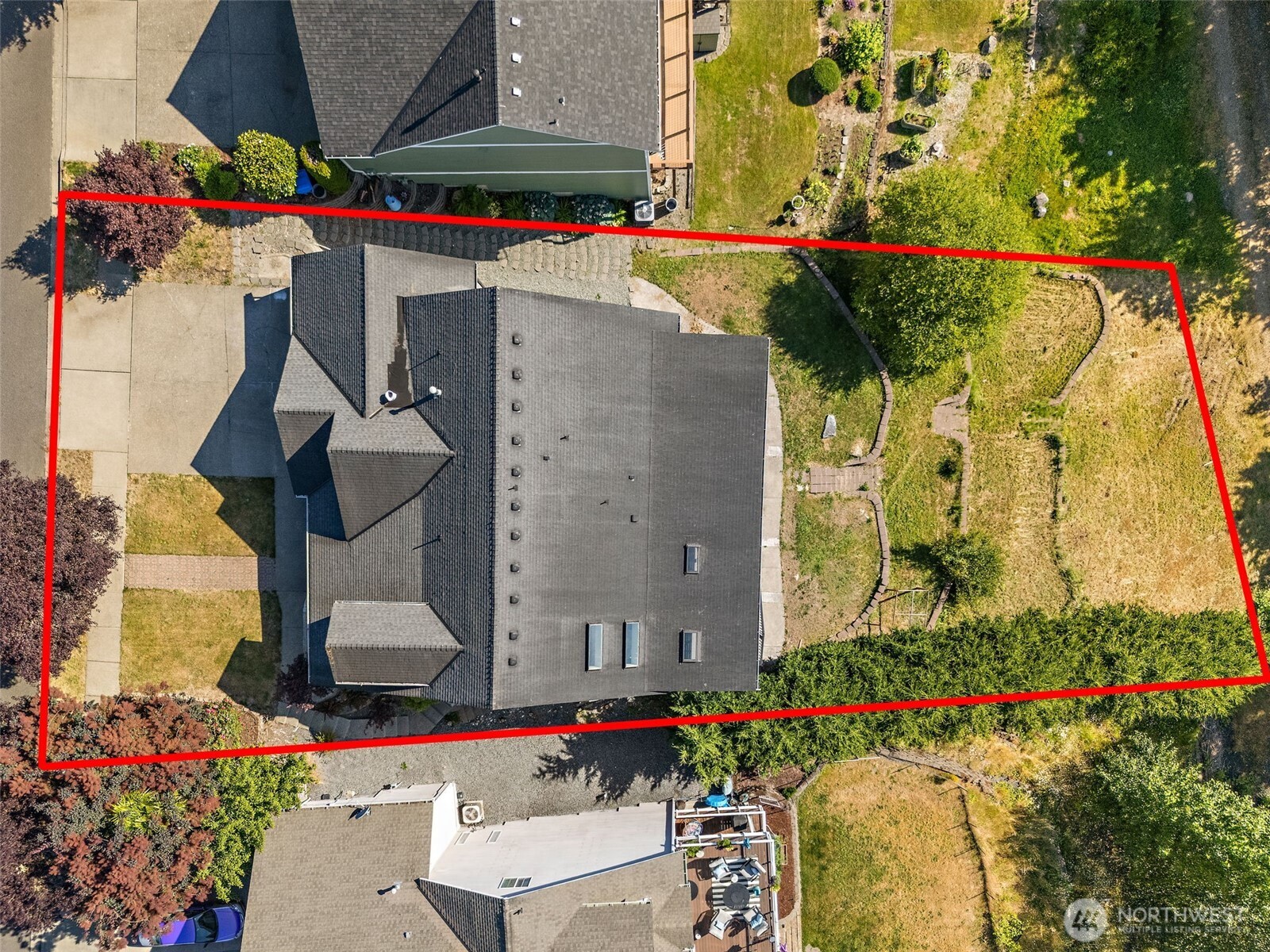 2110 26th Place SE