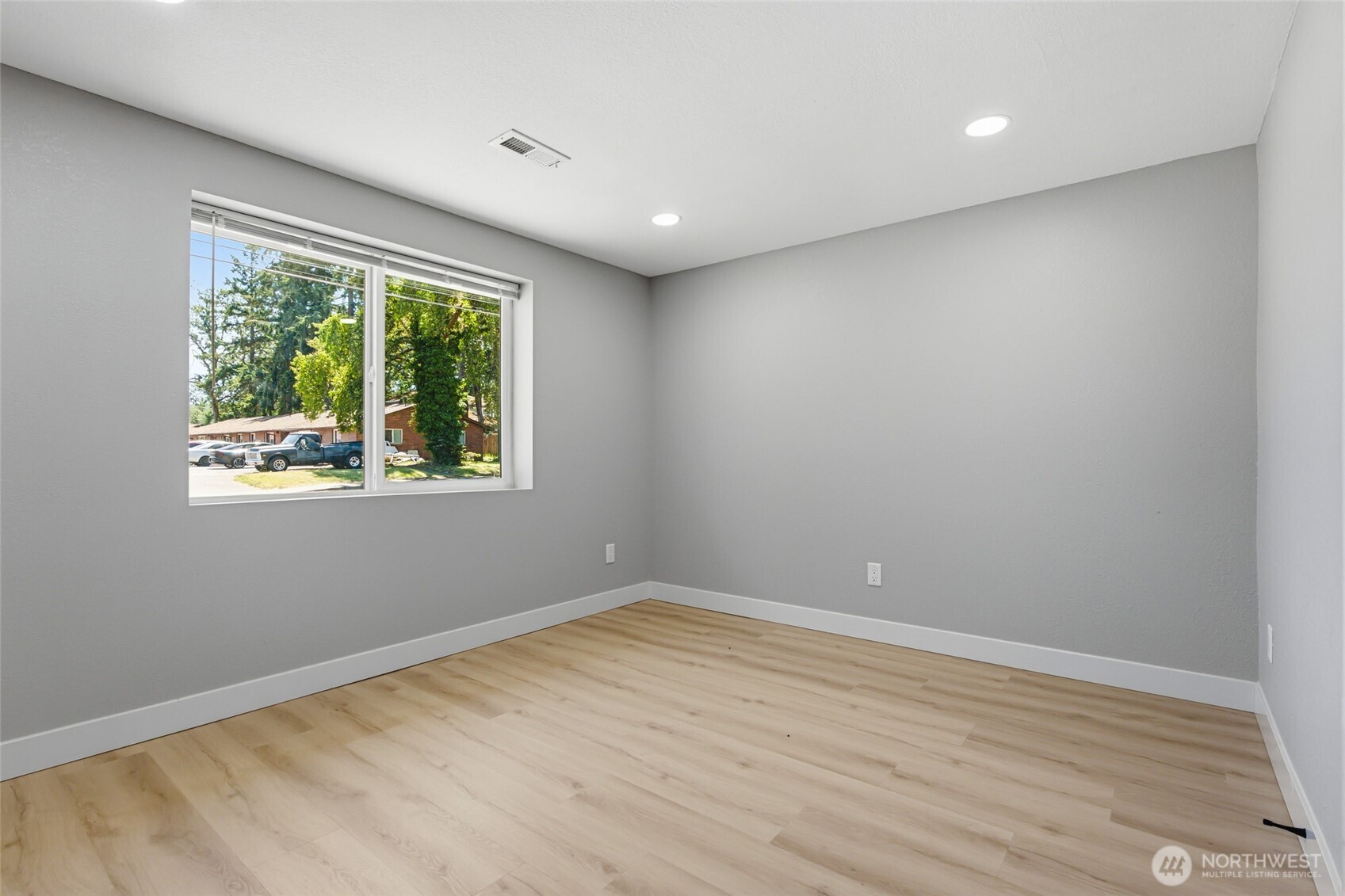 14402 Washington Avenue SW Unit: 3