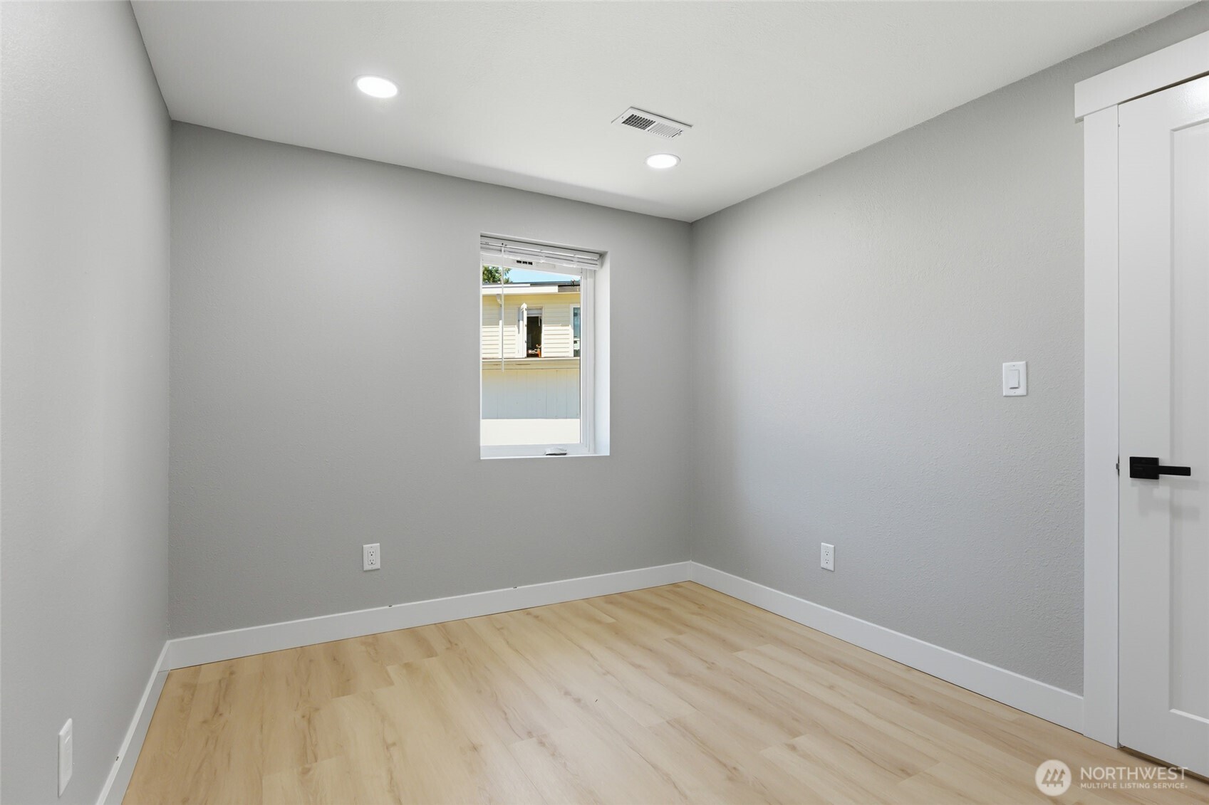 14402 Washington Avenue SW Unit: 3