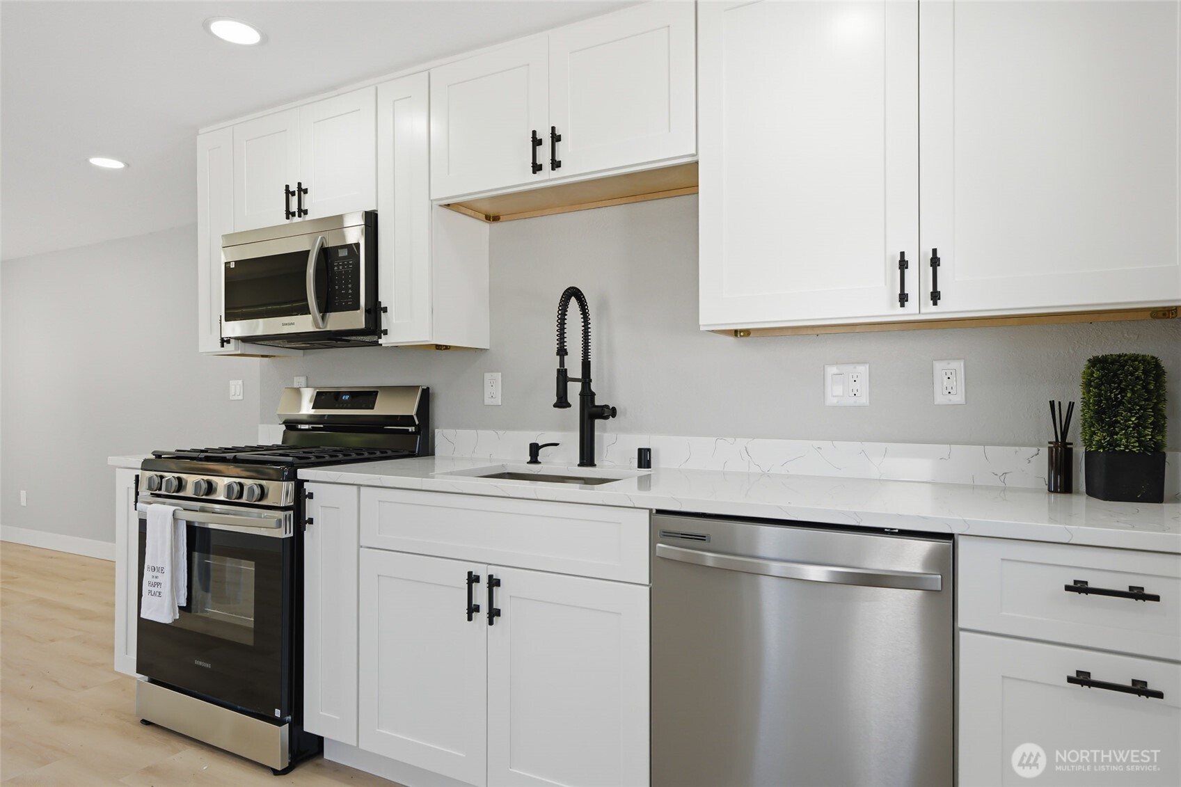 14402 Washington Avenue SW Unit: 3