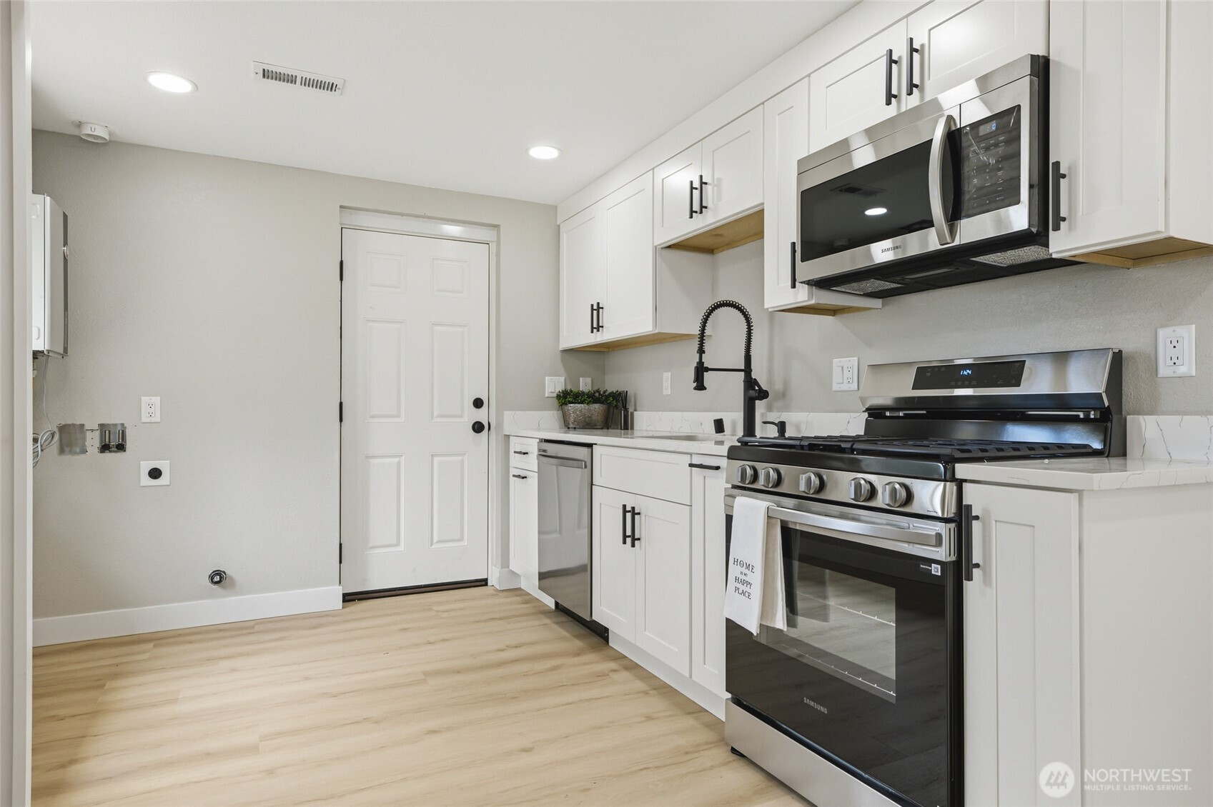 14402 Washington Avenue SW Unit: 4