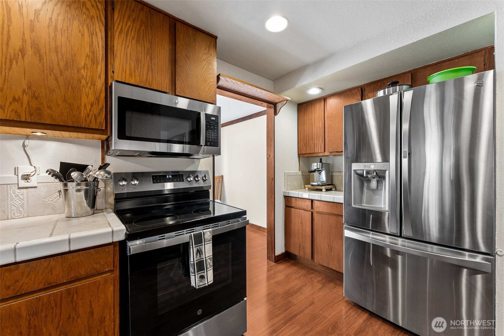 2407 SE 8th Place