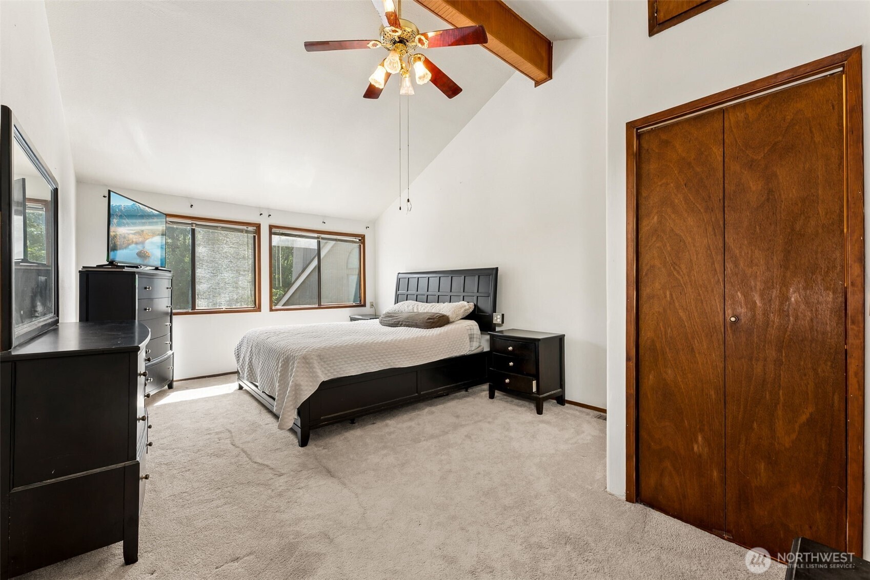 2407 SE 8th Place