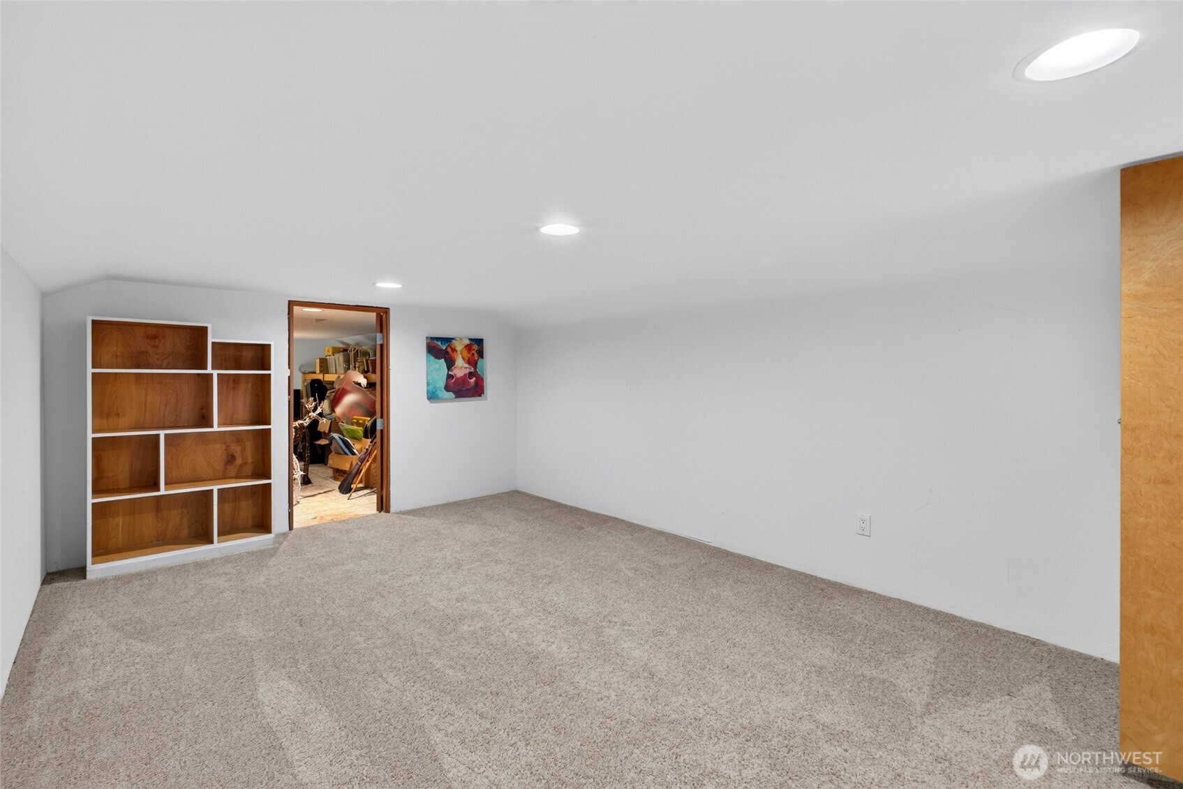 304 Antonie Avenue N