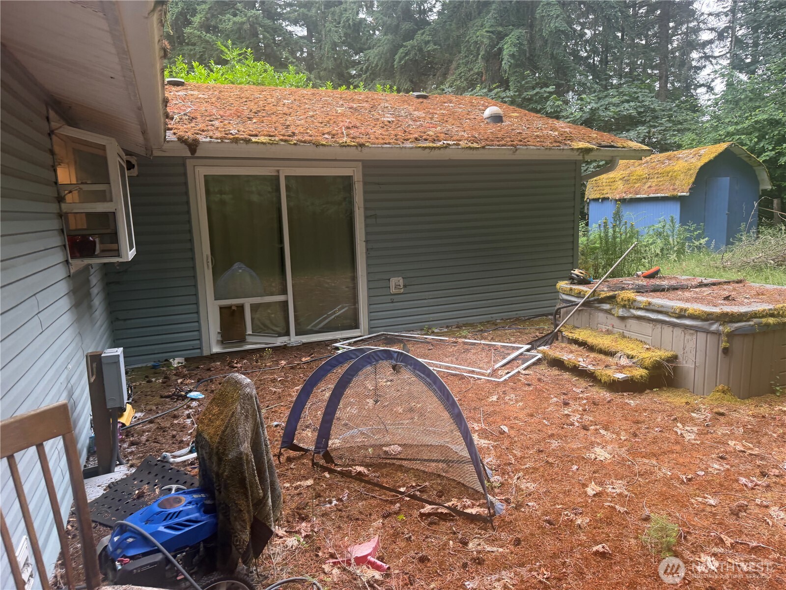 7637 Kittiwake Drive SE