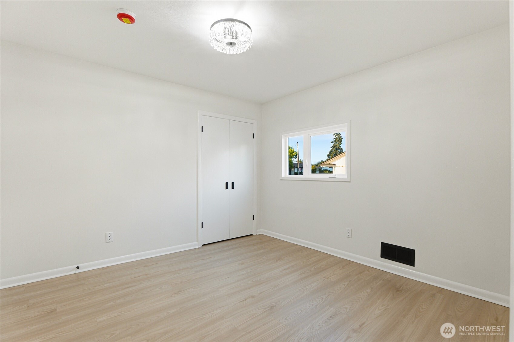924 E 57th Street