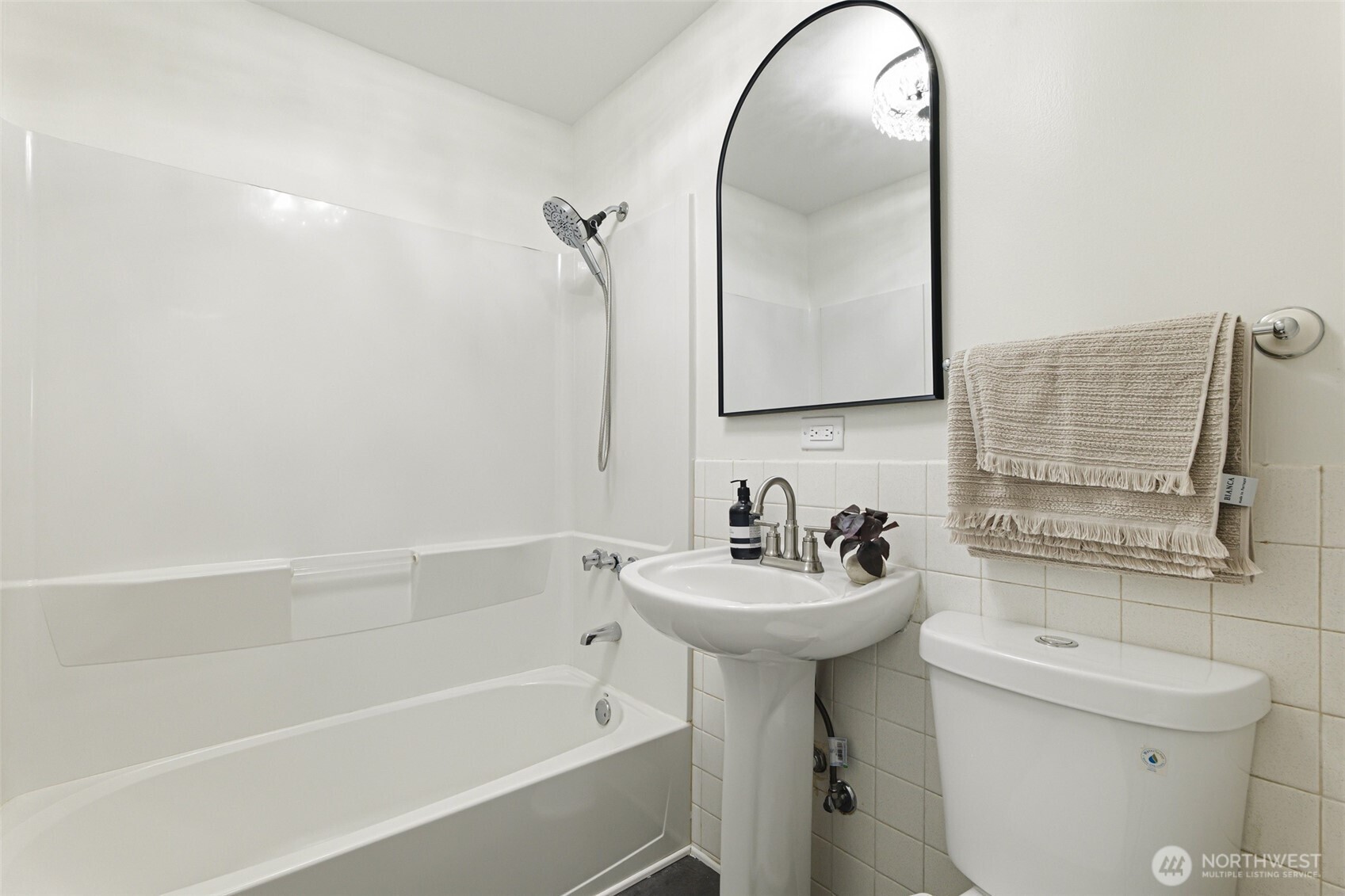924 E 57th Street