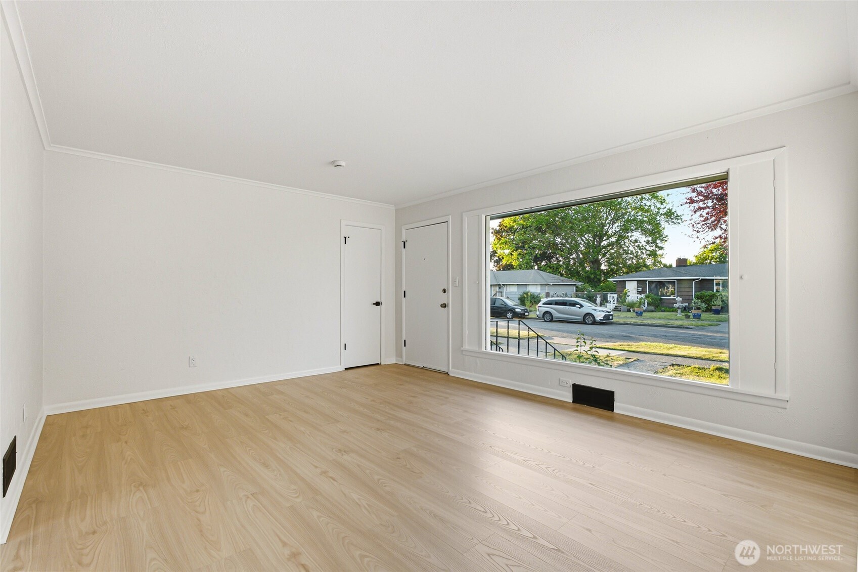 924 E 57th Street