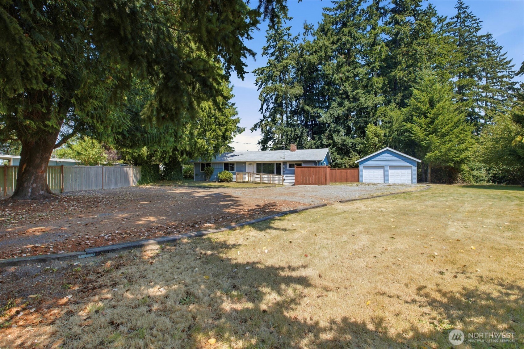 6201 44th Avenue E