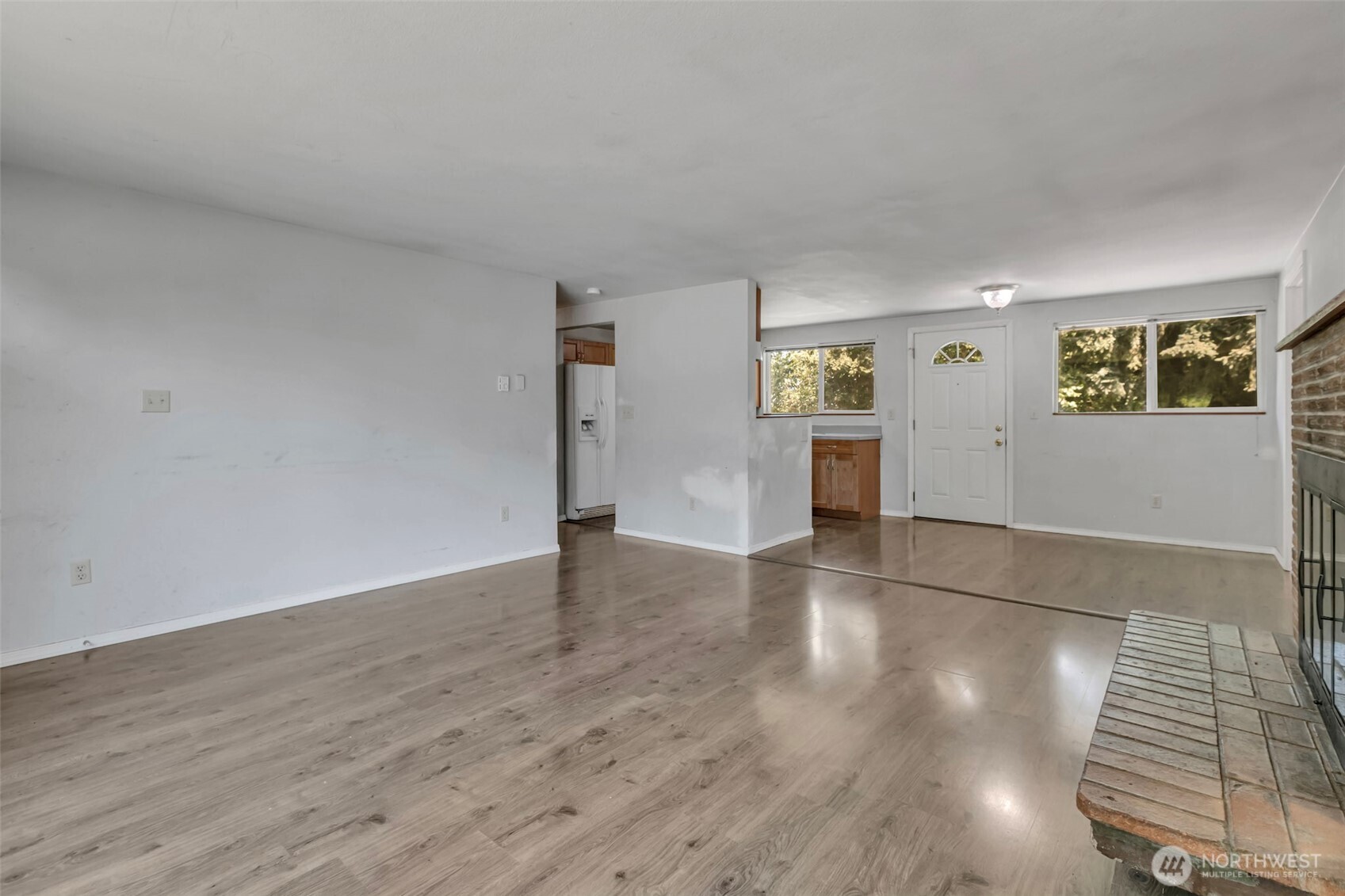 6201 44th Avenue E