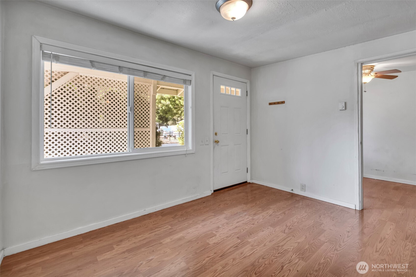 6201 44th Avenue E