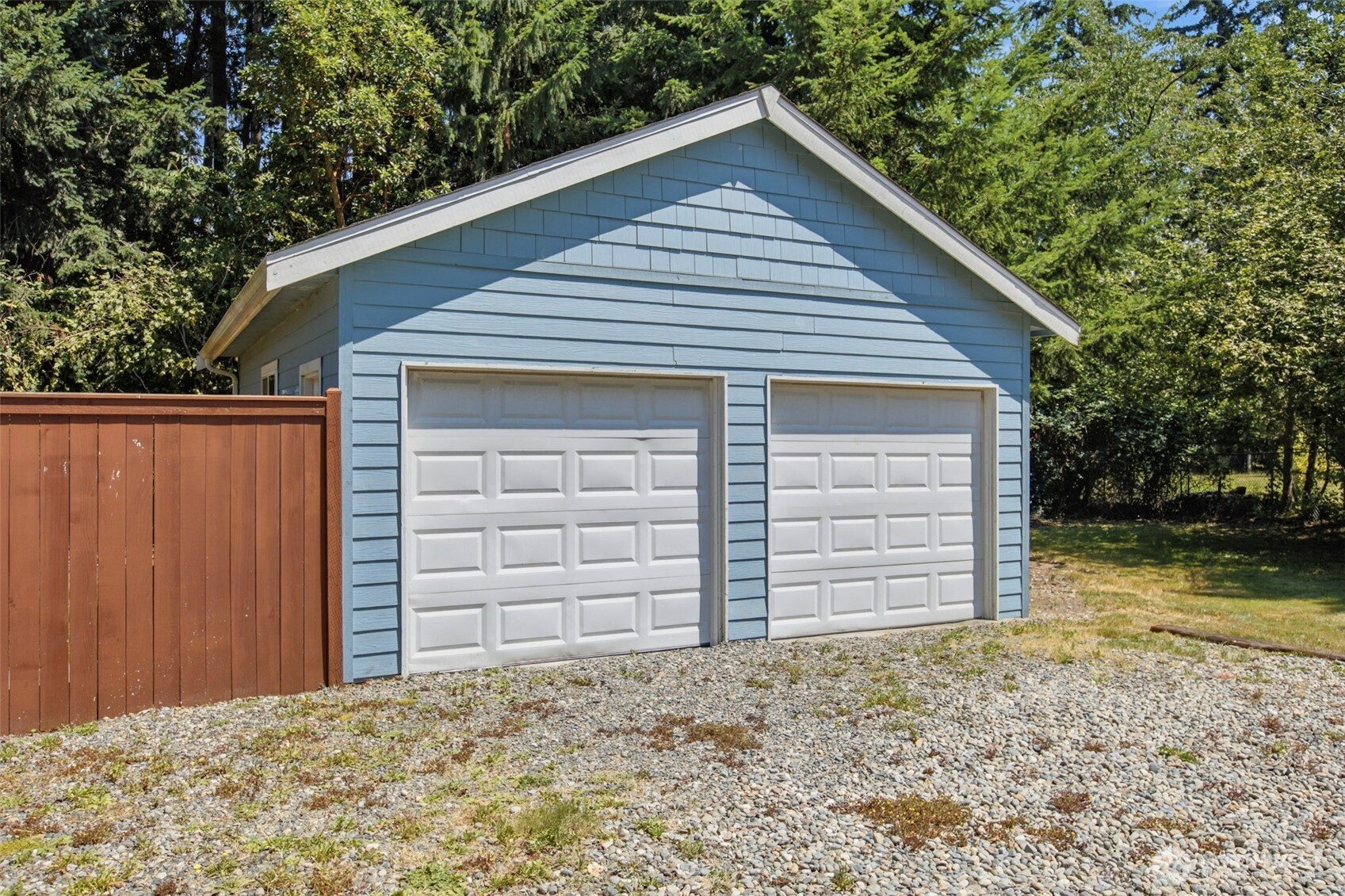 6201 44th Avenue E