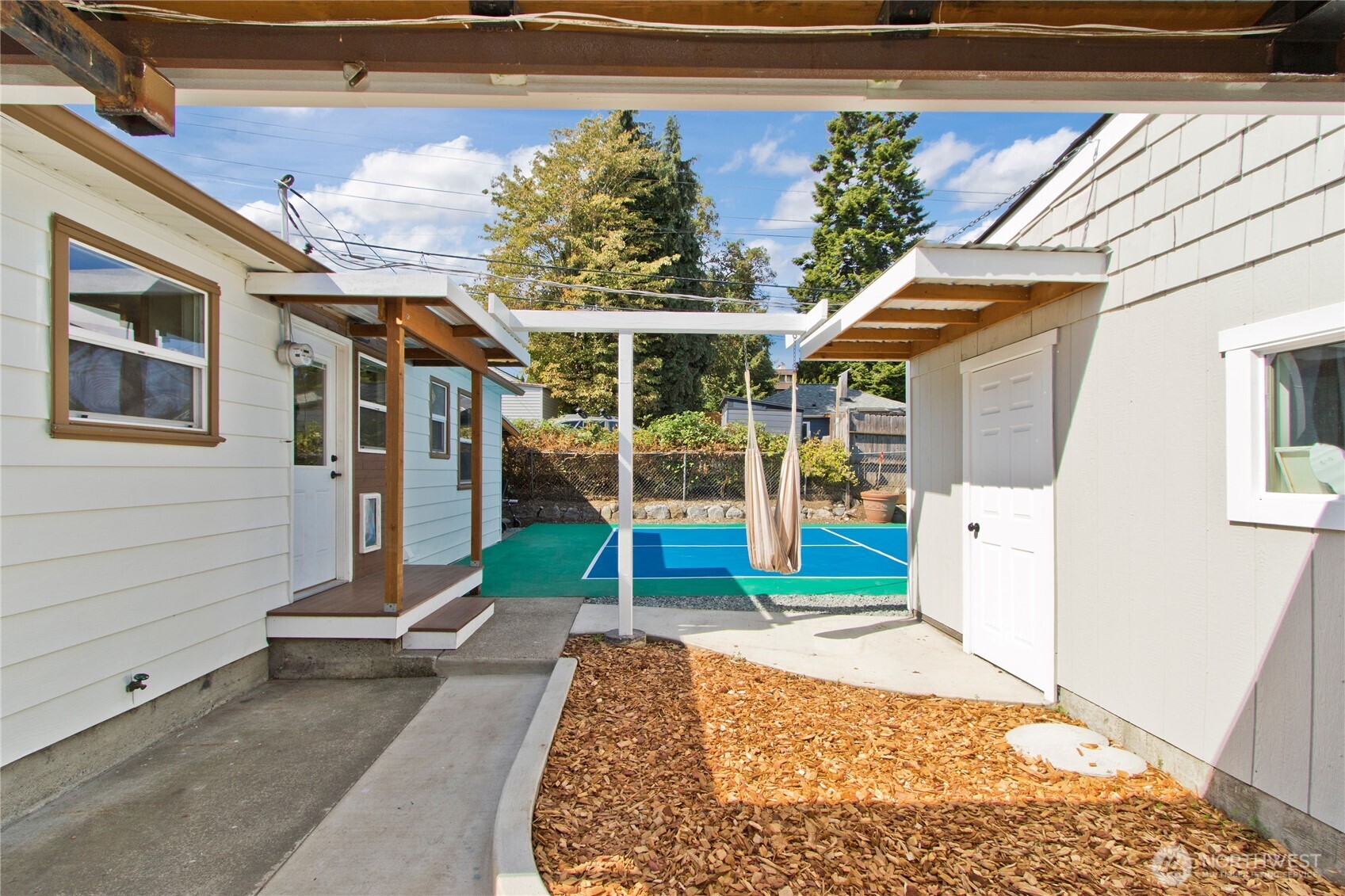 3228 SW 97th Street