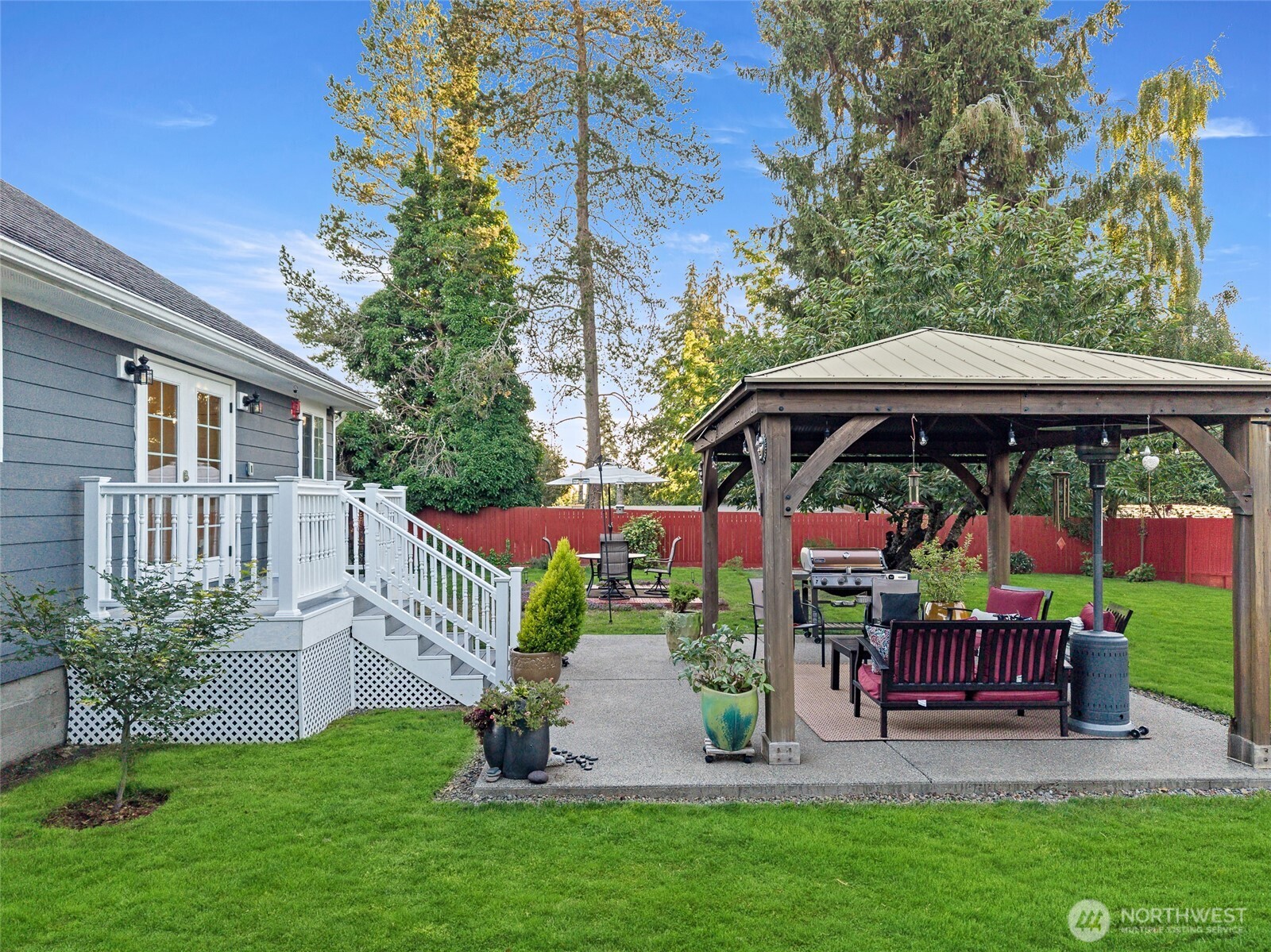 8105 44th Street W