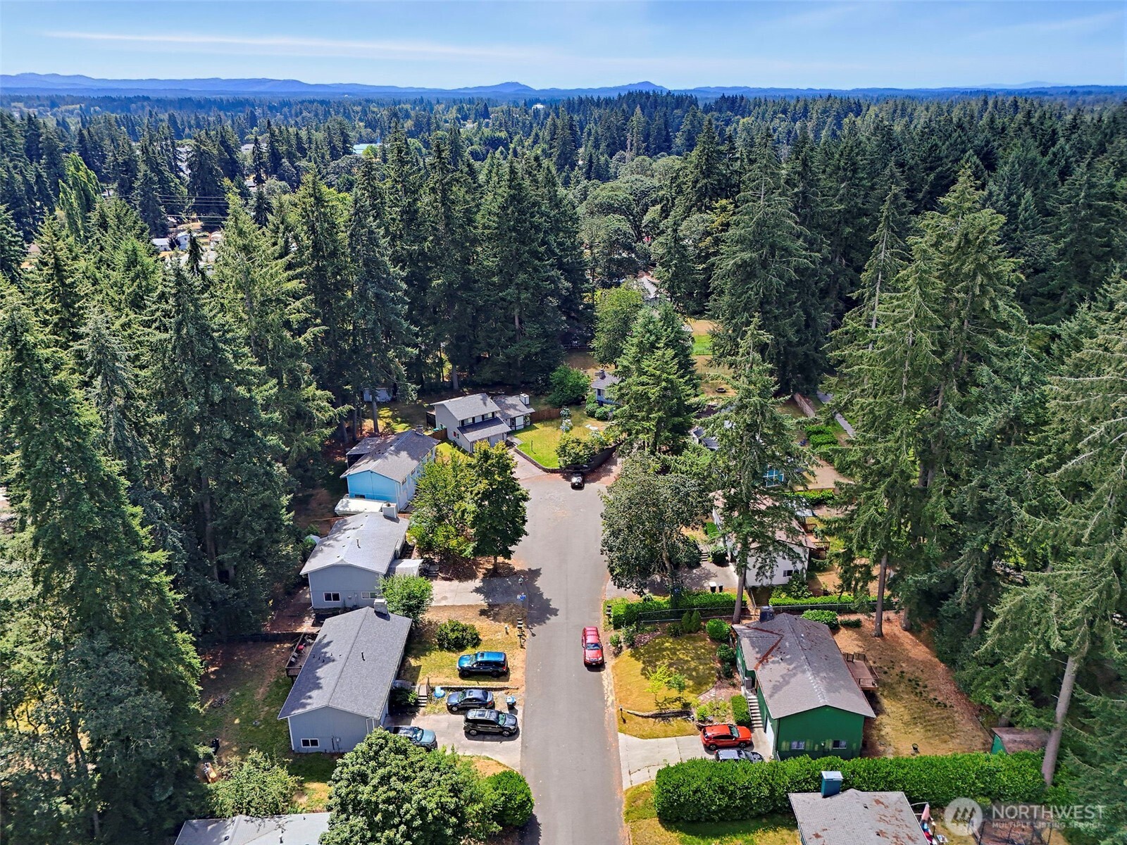 524 Choker Ct SE