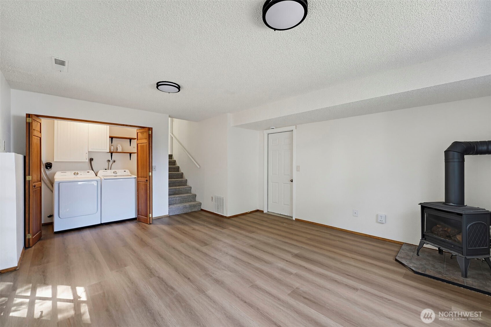 524 Choker Ct SE