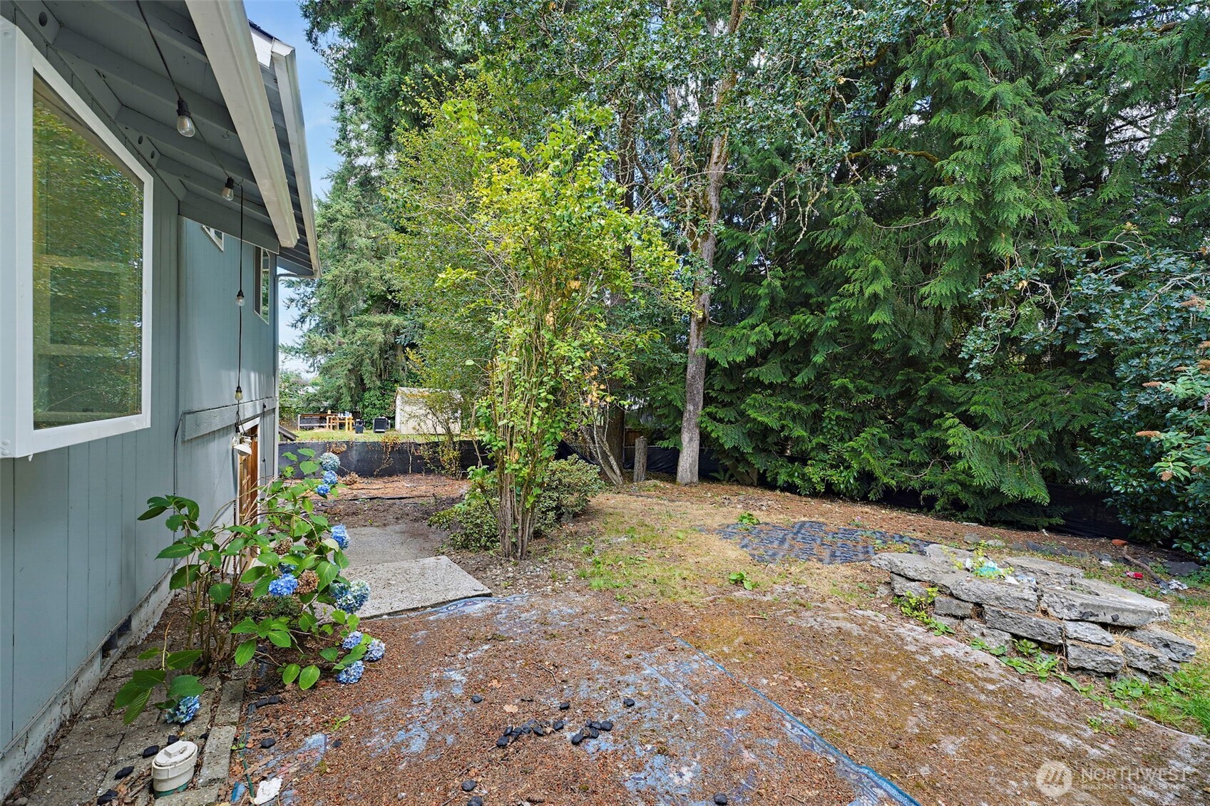 524 Choker Ct SE