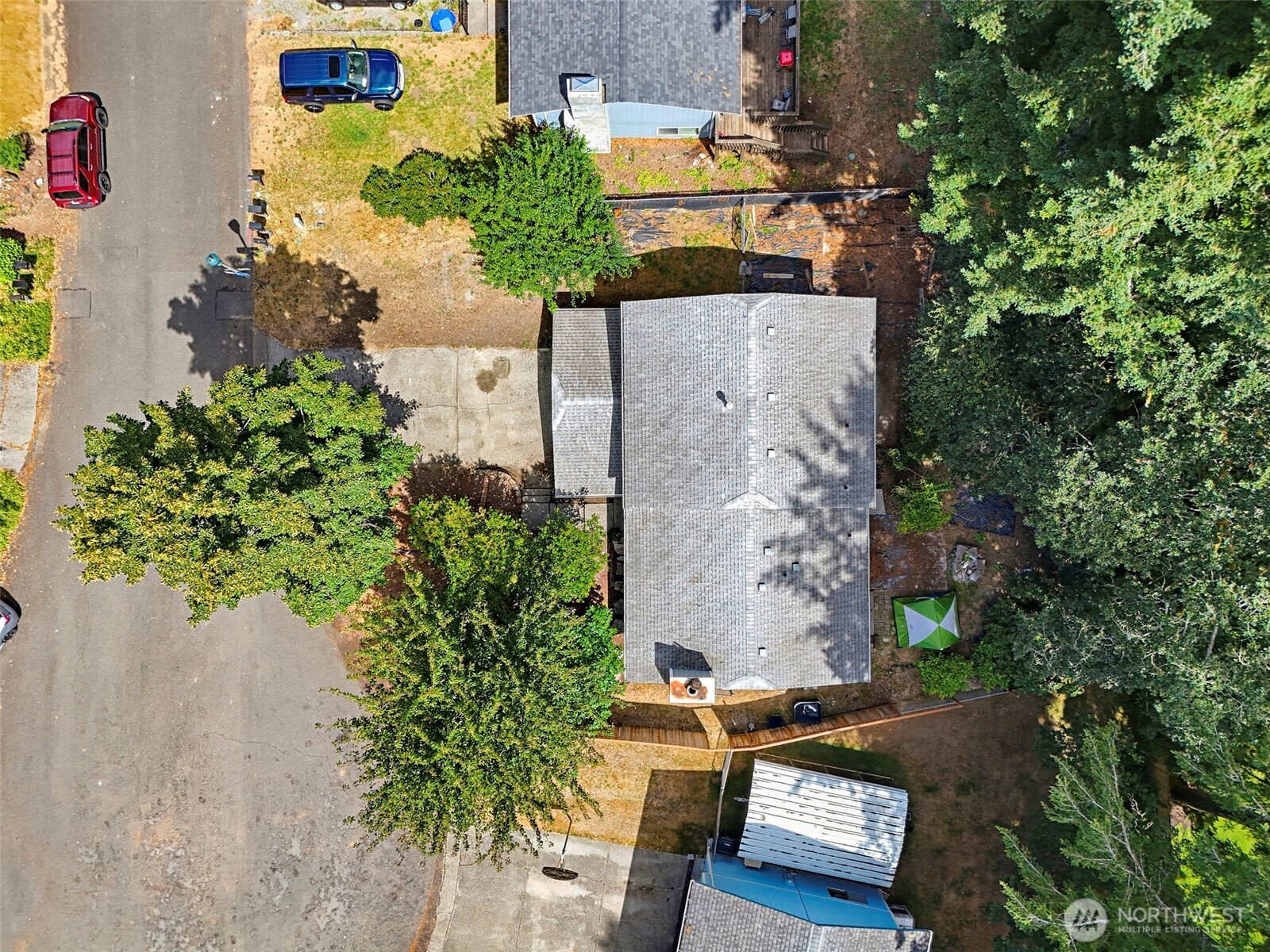 524 Choker Ct SE
