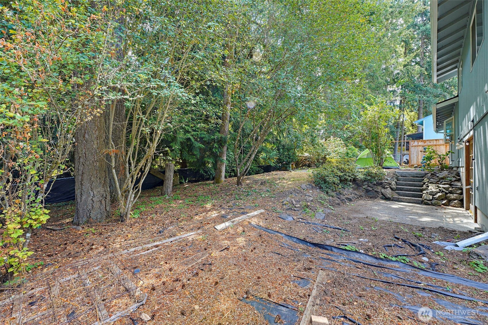 524 Choker Ct SE