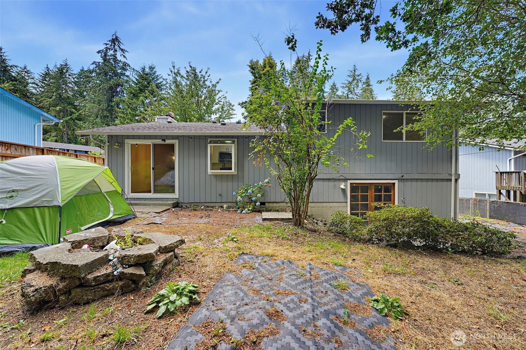 524 Choker Ct SE