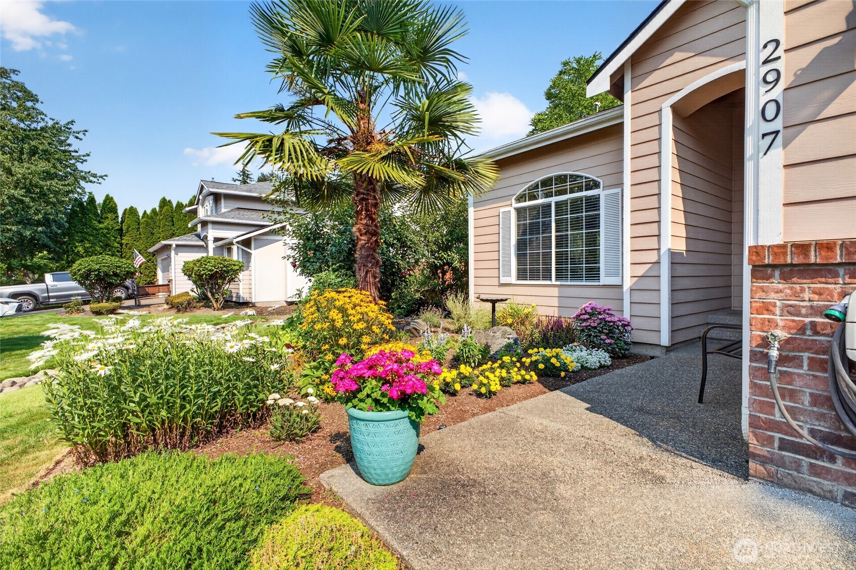 2907 173rd Street E